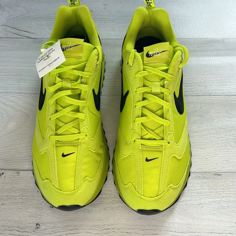 Nike Women’s Air Max Dawn Running Shoes Size‎ 12 Atomic Green/Black